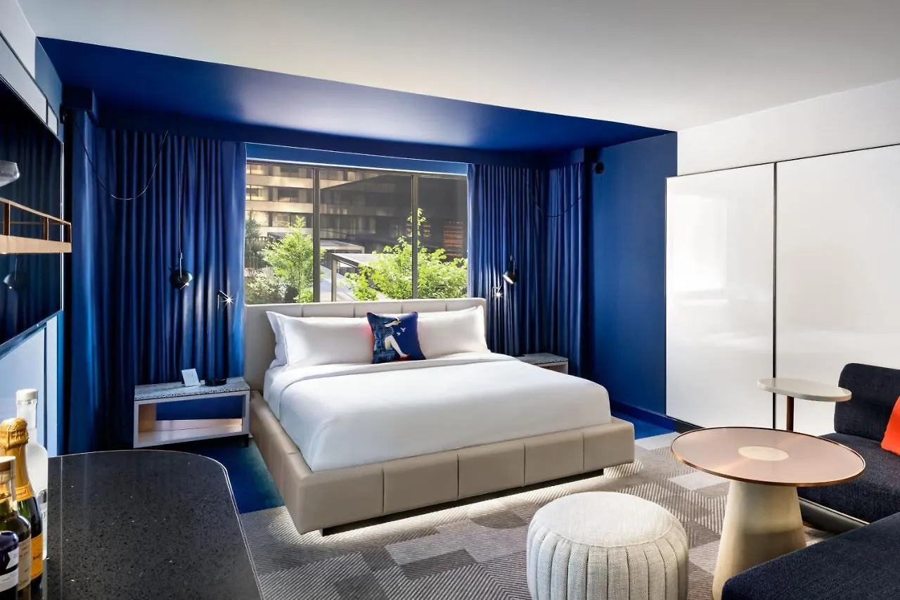 W Toronto Hotel