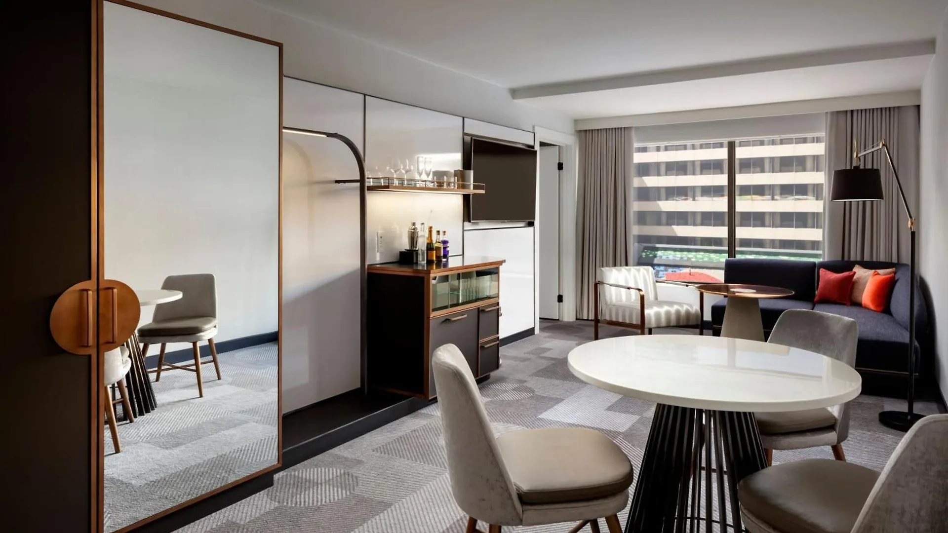 ****  W Toronto Hotel Canada