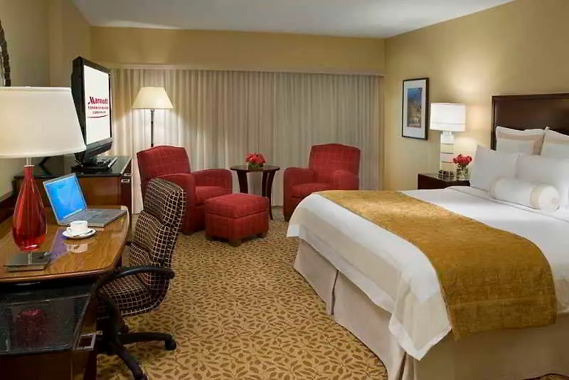 W Toronto Hotel 4*,